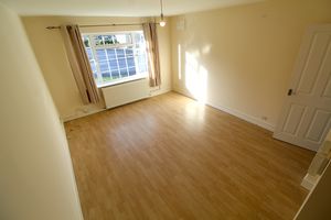 Lounge/Diner- click for photo gallery